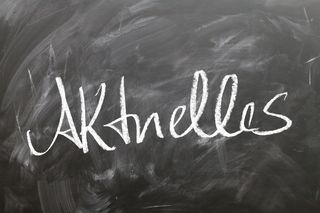 黑色黑板，黑板，最新，更新，新闻，消息，突发新闻，黑板