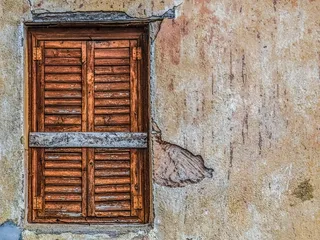 旧房子，废弃，墙壁，窗户，腐烂，破碎，垃圾，损坏