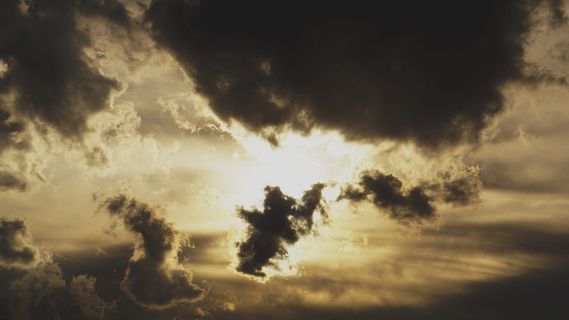 云,天空,太阳,多云,云景,天景,黄色,白色 云,天空,太阳,多云,云景,天景,黄色,白色