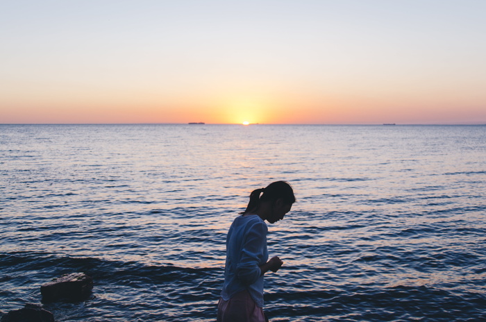 女人，海，日落，自然，风景，水，海洋，海滩
