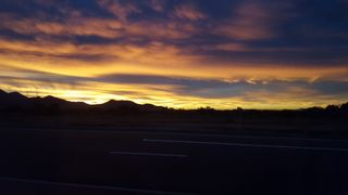 美国，凤凰城，西南部，亚利桑那州，群山，日出，云天，日落