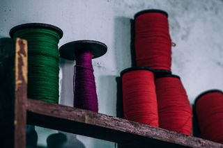 红色、深色、彩色、绿色、排列、线圈、颜色、棉花