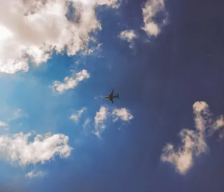 自然，车辆，飞机，运输，飞机，户外，天空，蔚蓝的天空