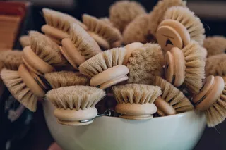 刷子、工具、牙刷、扫帚、食物、糕点、甜点、头