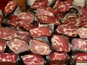 生肉批次、火腿、肉、食品、包装、范围、质量、食品和饮料