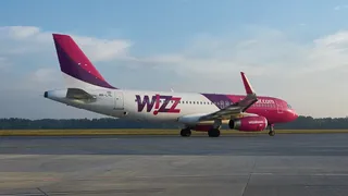 wizz、wizzair、飞机、空中客车、航空、机场、运输、旅游