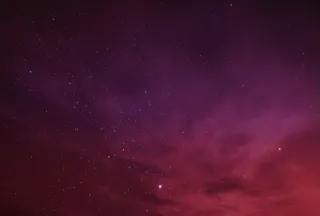 天空低角度摄影