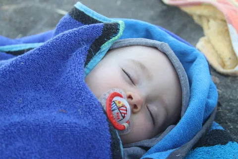 Bebe，Guagua，新生儿，孩子，婴儿，女孩，奶嘴，无辜