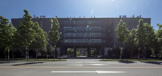 石家庄国立*师范大学校园，建筑，建筑外观，建筑结构，天，无人