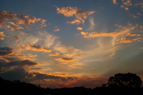 日落，天空，粉色，白色，蓝色，灰色，云，地平线