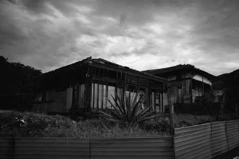 老房子的黑白照片 老房子的黑白照片