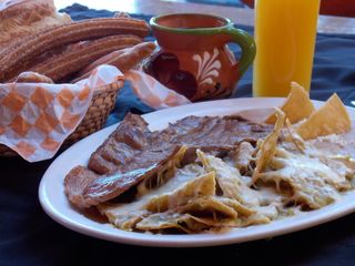 chilaquiles，墨西哥食品，墨西哥，肉类，智利，午餐，食品和饮料，食品