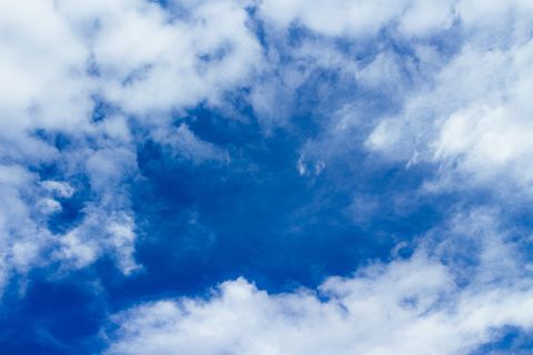 云-天空，天空，蓝色，自然之美，低角度视野，风景-自然，自然，云景