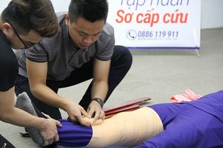 福利、急救、越南、年轻人、男性、文本、成人、健康生活方式