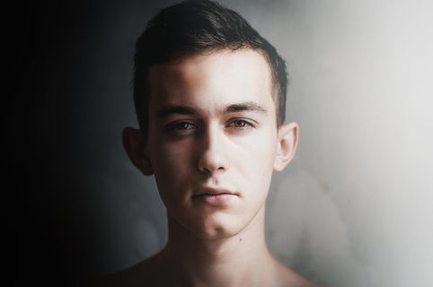 人像，盖伊，影子，黑，白，特写，对比，模型