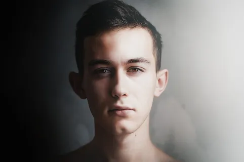 人像，盖伊，影子，黑，白，特写，对比，模型