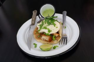 食品，墨西哥食品，盘子，食品和饮料，即食，黑色背景，特写，新鲜