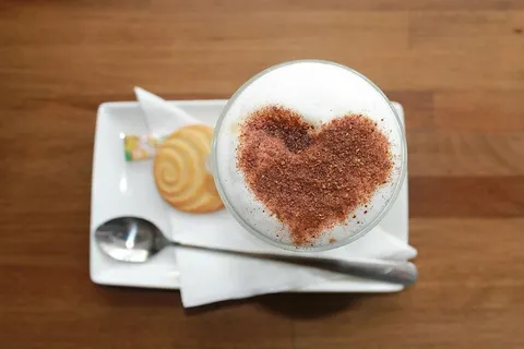 咖啡,饼干,白色,陶瓷,盘子,蛋糕,咖啡,糖果 咖啡,饼干,白色,陶瓷,盘子,蛋糕,咖啡,糖果