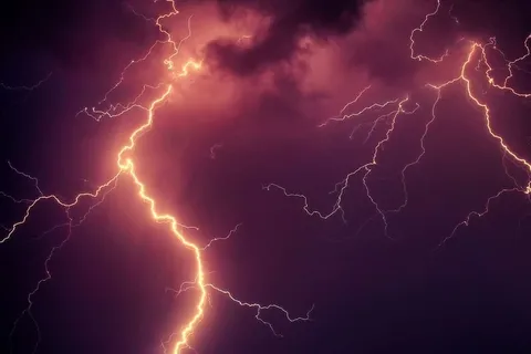 闪电,雷雨,霹雳,雷声,云,天空,风暴云,天气心情 闪电,雷雨,霹雳,雷声,云,天空,风暴云,天气心情