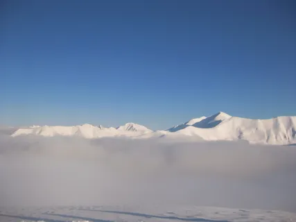 山,冬天,山脊,鞑靼,雾,关于天气的对话,攀登,旅行 山,冬天,山脊,鞑靼,雾,关于天气的对话,攀登,旅行