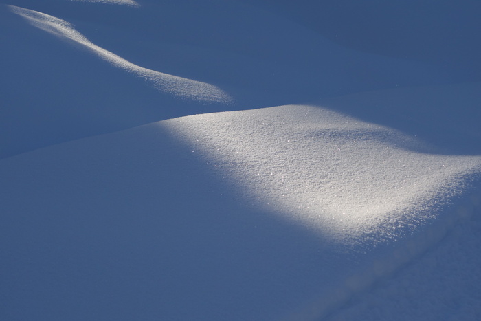 一月，雪，光，冬天，山，自然，寒冷的温度，蓝色