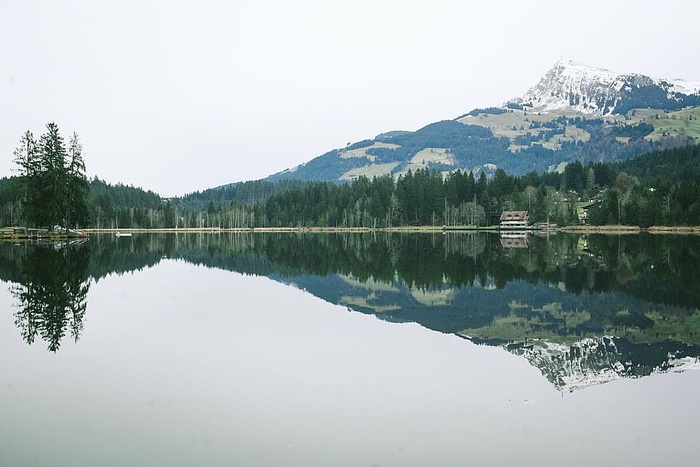 湖、山、自然、倒影、风景、树木、水、森林