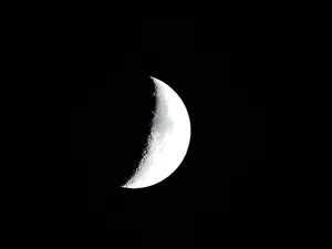 半月，夜间，月亮，新月，月光，天文学，宇宙，夜晚