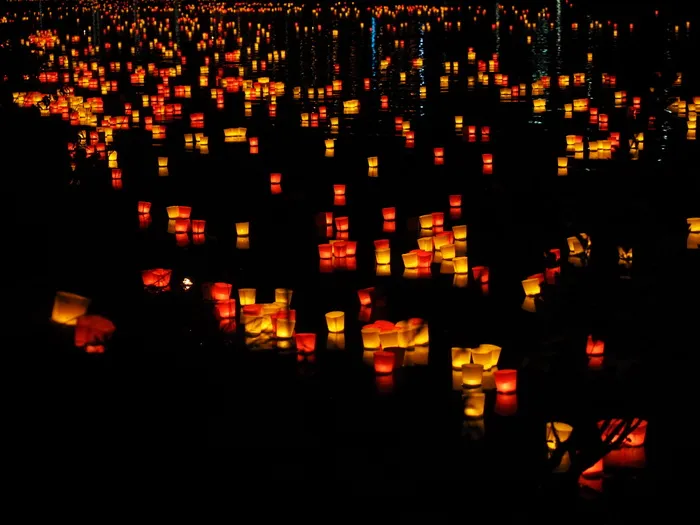 灯，蜡烛，浮动蜡烛，灯节，灯光小夜曲，ulm，红色，黄色