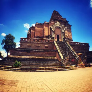 Wat Chedi Luang，清迈，泰国，建筑，建筑外观，宗教，建筑结构，天空