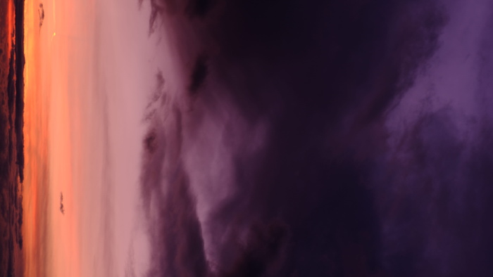 黄金时段的天空照片