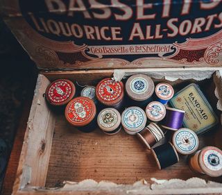 古董、艺术品、艺术材料、盒子、特写、颜色、容器、设计