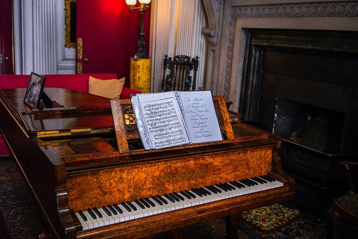 卡尔克修道院，英国，德比，钢琴，修道院，音乐，英国遗产，乐器