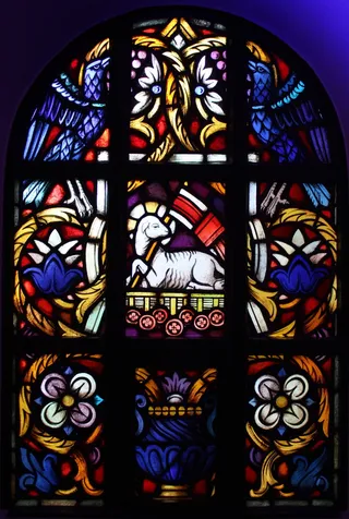 羊羔，教堂窗，基督，彩色玻璃窗，教堂，彩色玻璃，玻璃，多色