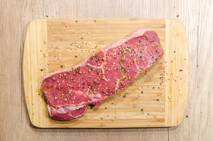 食物，餐桌，牛排，肉，牛肉，砧板，鱼片，新鲜