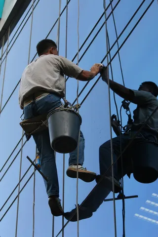 洗衣机、反射、工作、镜子、真人、职业、天空、低角度视图