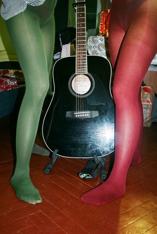 黑色无畏原声吉他，黑色支架