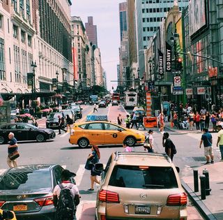 人、人、汽车、汽车、交通、大都市、城市