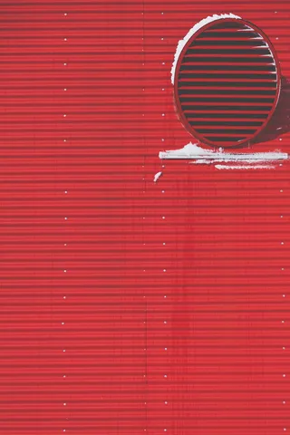 白色物质红色外壳