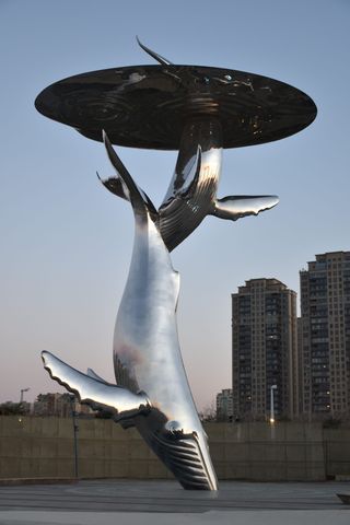 喜来登，烟台，黄金海滩度假村，鲸鱼，雕塑，艺术品，人物，雕塑