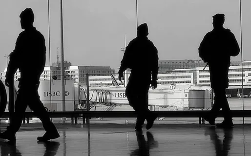 军队，人，军队，枪，人，士兵，穿制服的士兵，影子