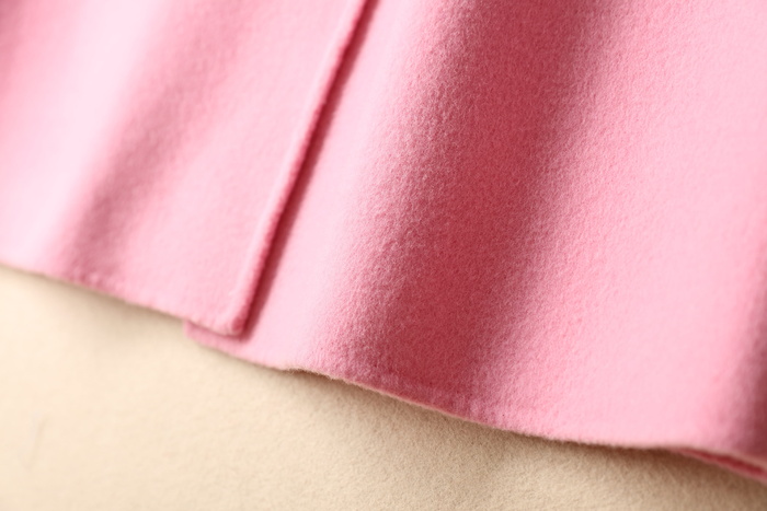 服装，装载，身材，外套，粉色，时尚，穿着，图案