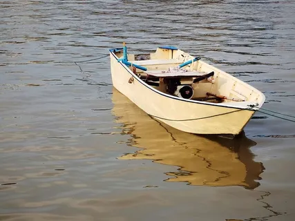 水上小船 水上小船