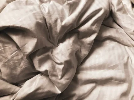 意大利、巴雷乔、皮亚夫大道、房间、床、柔软、美观、光线 意大利、巴雷乔、皮亚夫大道、房间、床、柔软、美观、光线