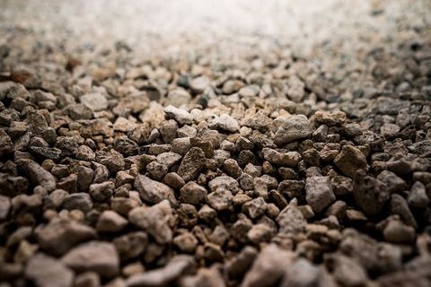 棕色石头地块，岩石，碎石，砾石，土路，道路，甜点，巧克力