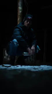 穿着黑色夹克的男子 穿着黑色夹克的男子