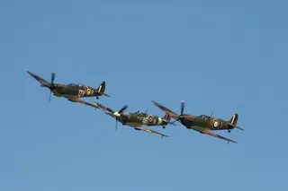 三架棕灰色飞机, 喷火式战斗机, 飞机, 战争, 战斗机, 飞机, 空气