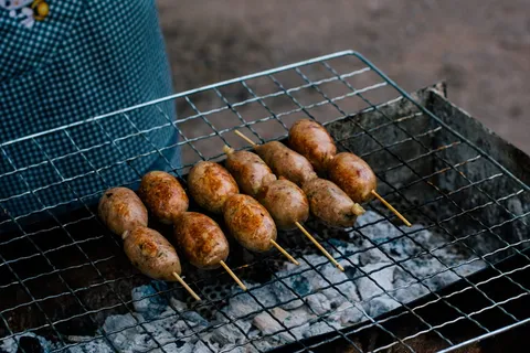 食品，热狗，香肠，食品和饮料，新鲜，金属，无人，烧烤