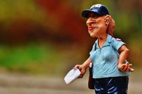 女邮递员，公务员，信件，寄往的地方，送货，发货，信使，送货人