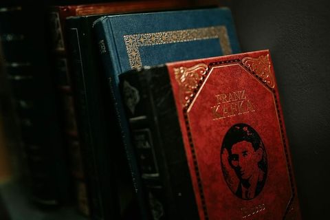 封面精美的经典书籍