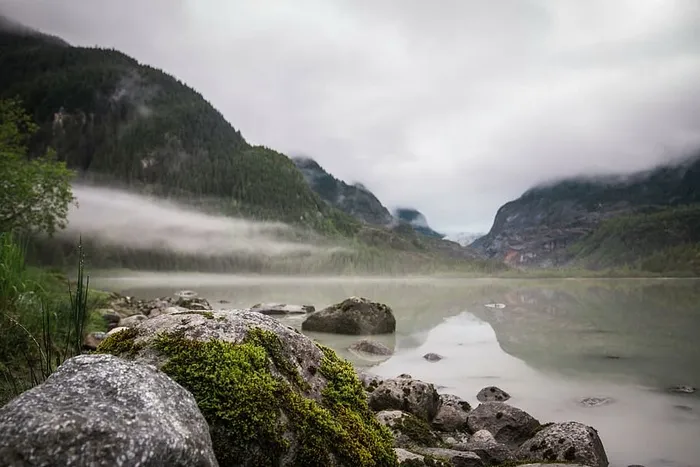 山，身体，水，雾，河，岩石，绿色，苔藓